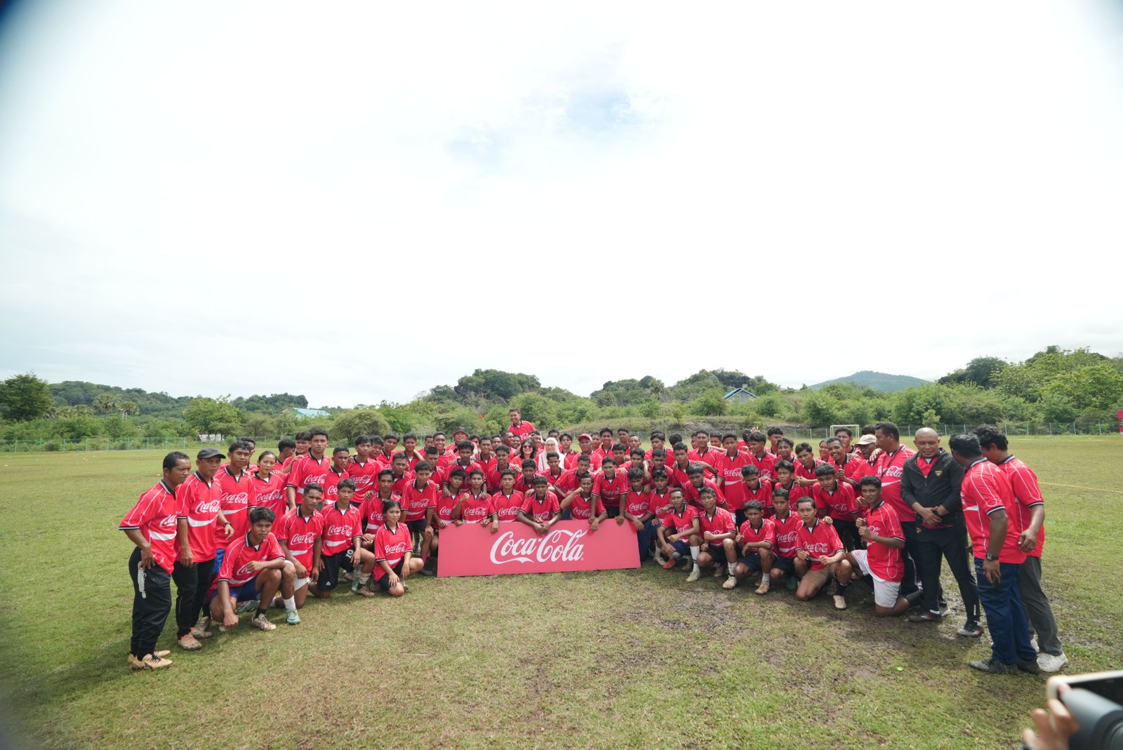 Beri Kesempatan Pemain Muda, Cuwitan Digital Gandeng Coca-Cola Indonesia Untuk Gelar Festival Sepak Bola Rakyat dari Labuan Bajo